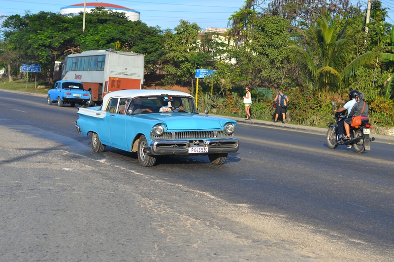машины на Кубе