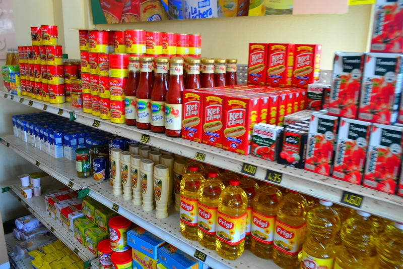 grocery store in Havana