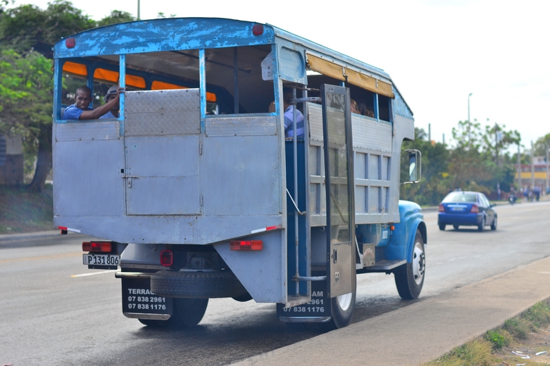 обществнный транспорт на Кубе