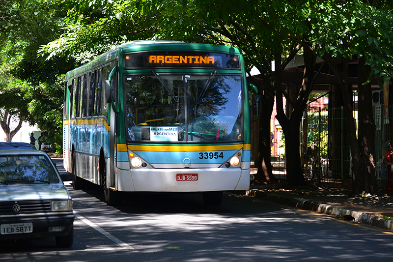 Автобус через границу из Бразилии в Аргентину