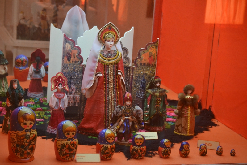 куклы в русских традициях в музее Los ninos