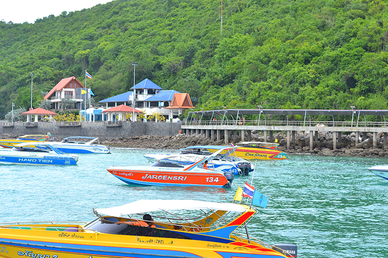Speed boat to Ko Larn island from Pattaya