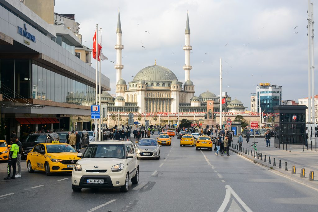 Площадь Таксим в Стамбуле, Турция